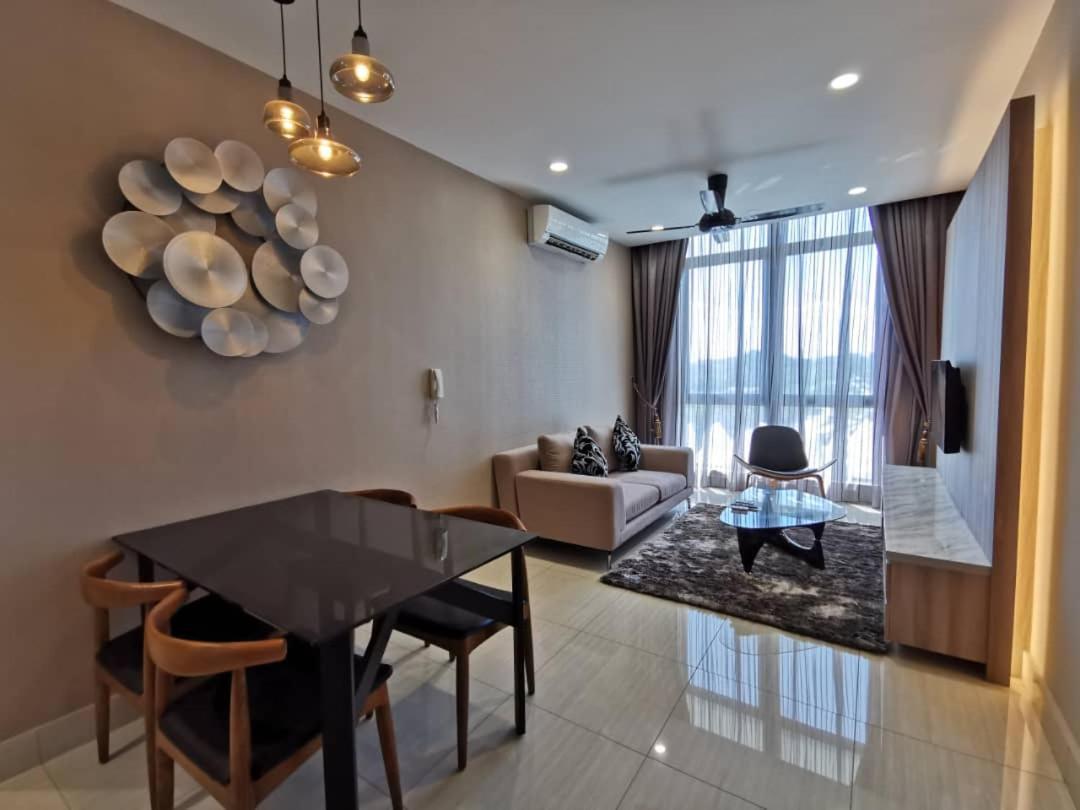 Shaftsbury Putrajaya At Alamanda Mall Apartment ภายนอก รูปภาพ