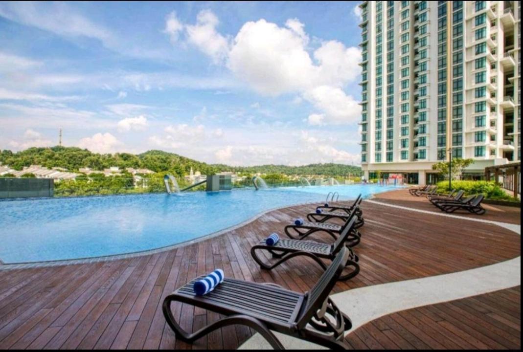 Shaftsbury Putrajaya At Alamanda Mall Apartment ภายนอก รูปภาพ